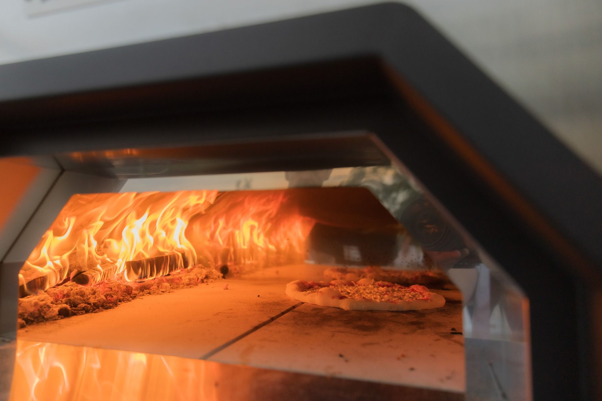 Preparate gătite la foc, în cuptor cu lemne, în timpul unui eveniment